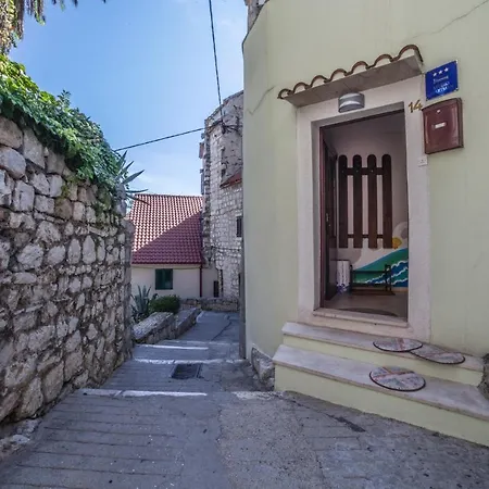 Apartment By The Sea - 4158